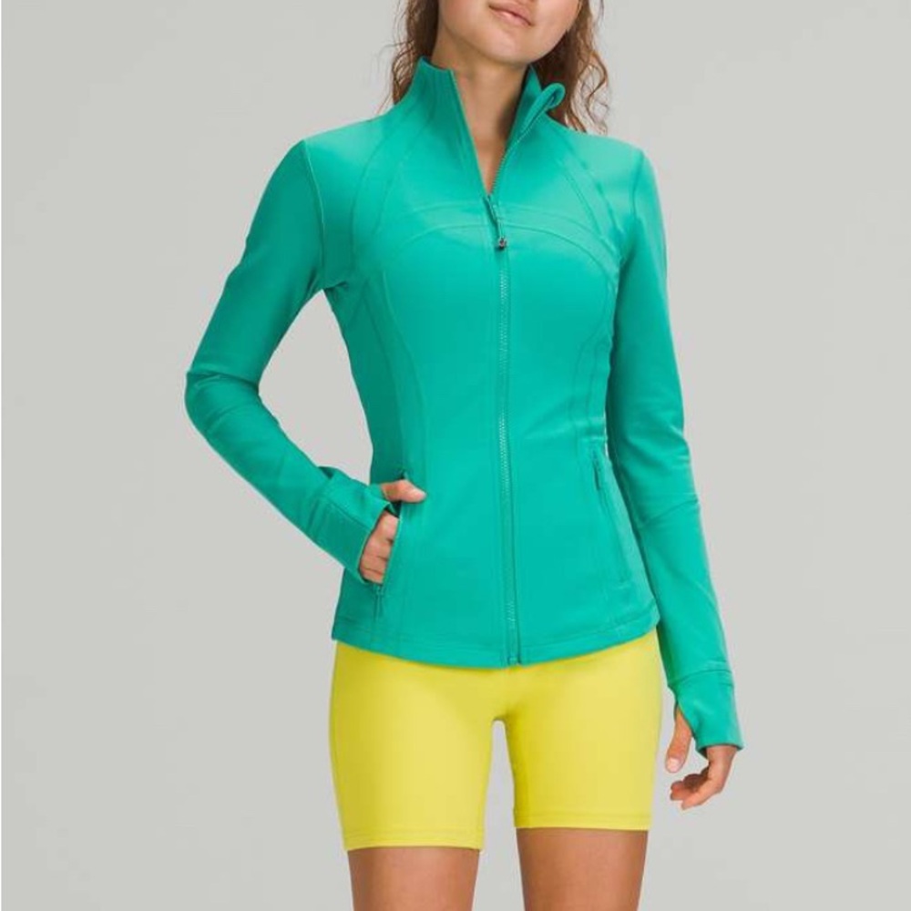 New Kelly green Lululemon define jacket.